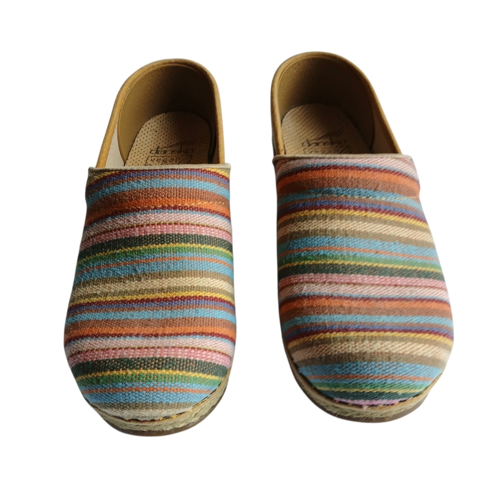Dansko Vegan Comfort Clogs Size 36